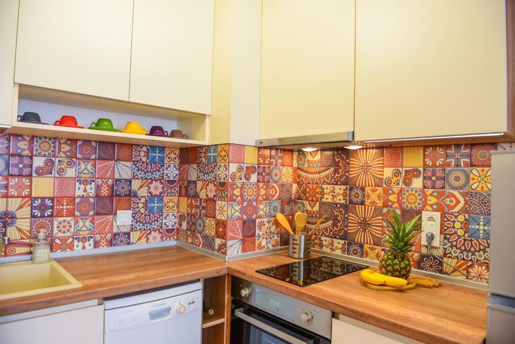 Charming Sunny Apartment+Swimming Pool Saints Constantine and Helena Exterior photo